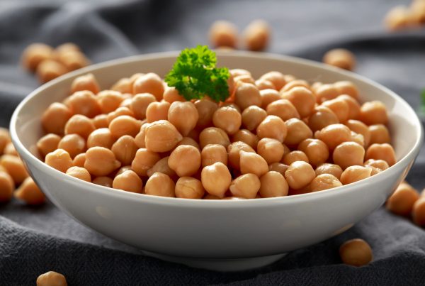 Chickpeas are an iron rich food containing 12.5 mg per 1 cup